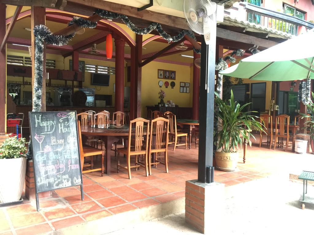 Elephant Blanc Phnom Penh Exterior photo